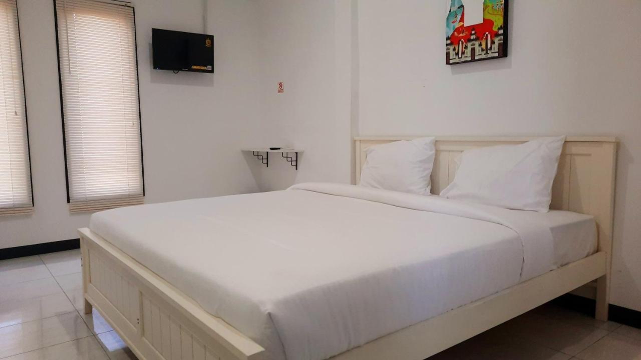 Cozy Stay Kupang Kupang  Exterior foto